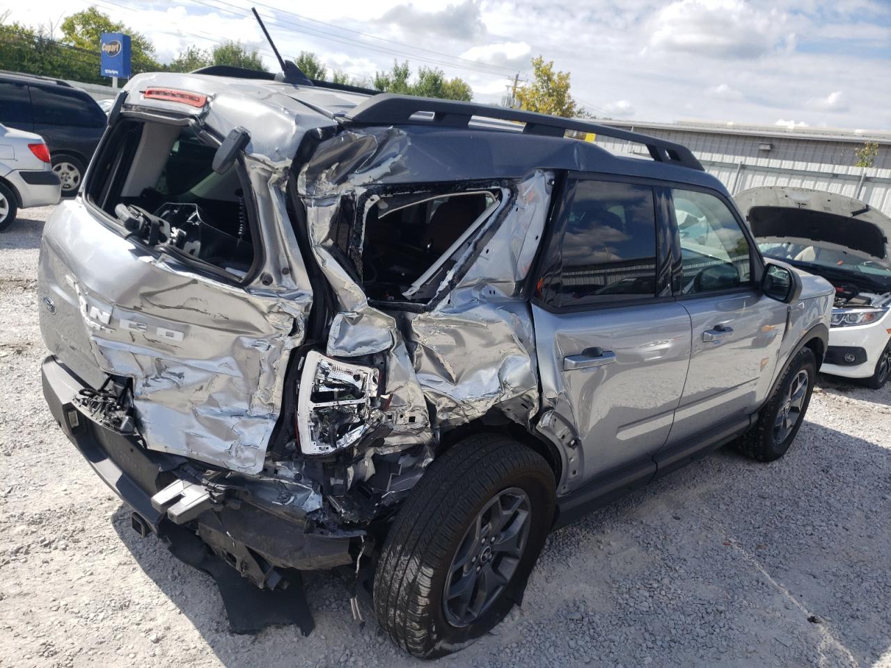 Image 3 of 2021 FORD BRONCO SPORT BADLANDS 2021 with VIN 3FMCR9D91MRA03331