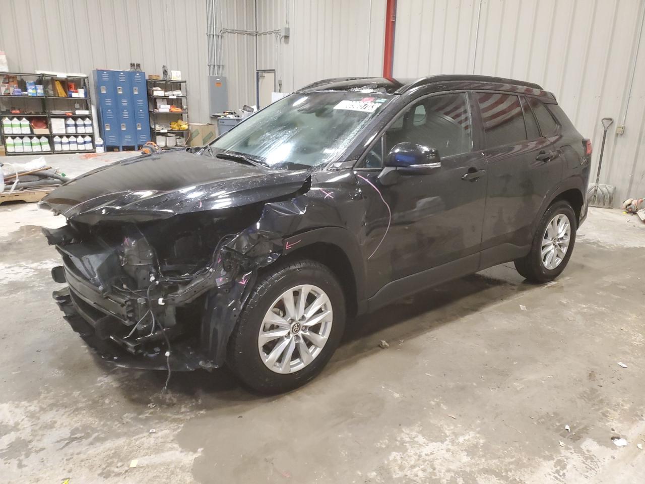 Изображение 1 2022 TOYOTA COROLLA CROSS LE 2022 с VIN 7MUCAAAGXNV008015