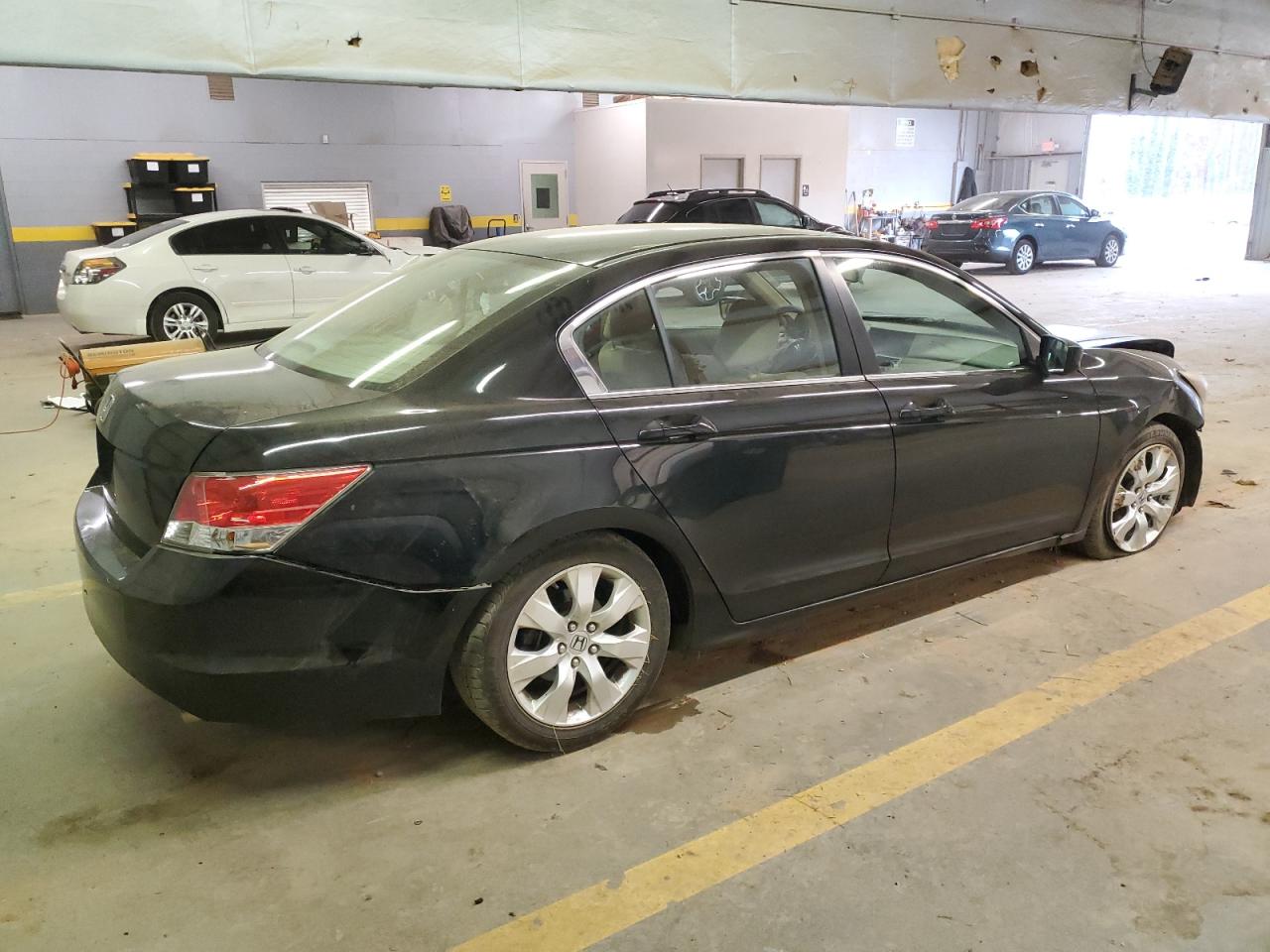 Obraz 3 z 2010 HONDA ACCORD EX 2010 z VIN 1HGCP2E77AA140876
