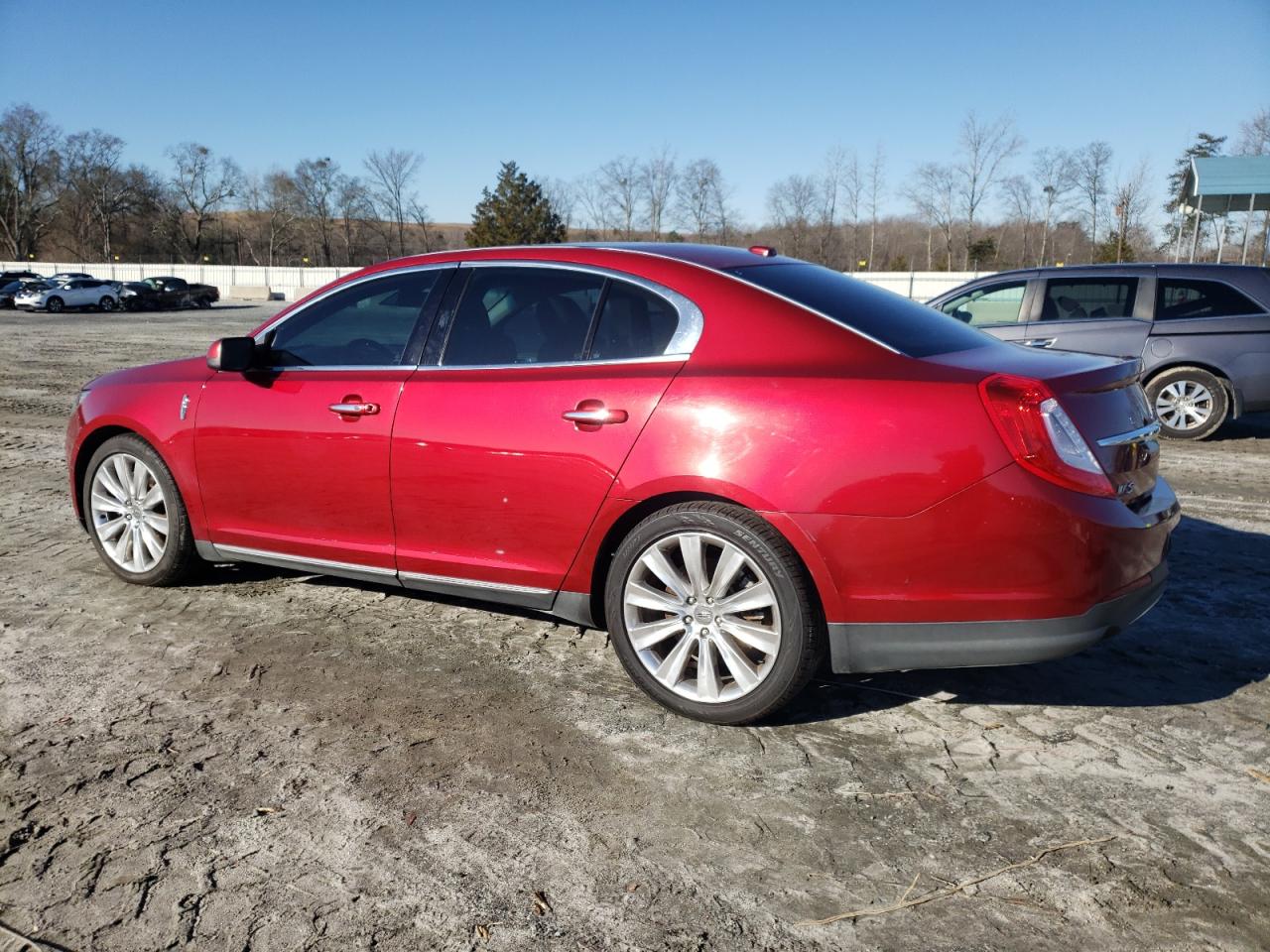 Obraz 2 z 2015 LINCOLN MKS  2015 z VIN 1LNHL9FTXFG603310