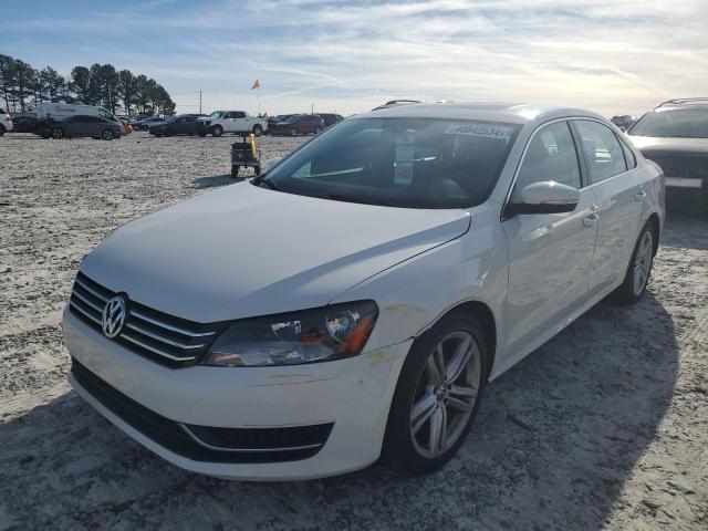 Image 1 of 2014 VOLKSWAGEN PASSAT SE 2014 with VIN 1VWBH7A38EC018462