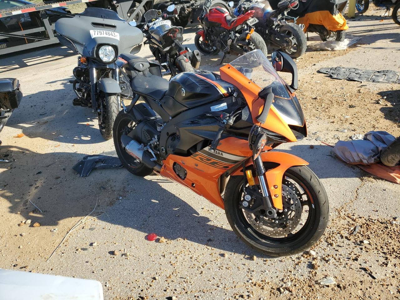 2020 YAMAHA YZFR6  2020 image