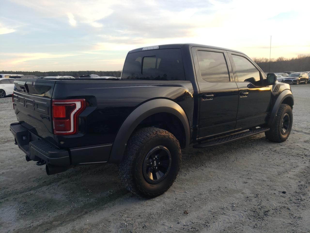 Obraz 3 z 2018 FORD F150 RAPTOR 2018 z VIN 1FTFW1RG2JFC38378
