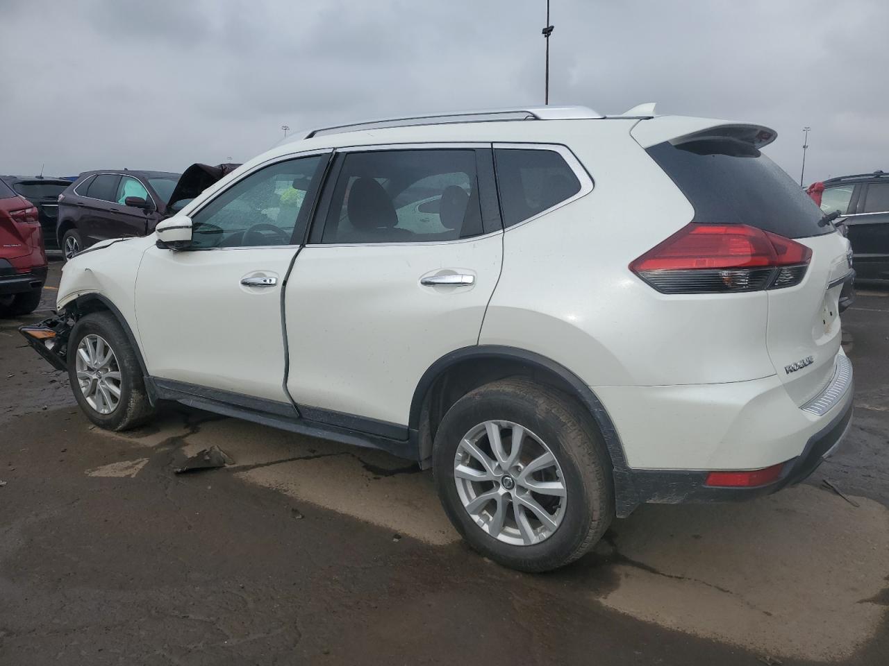 Image 2 of 2017 NISSAN ROGUE S 2017 with VIN KNMAT2MV1HP552574