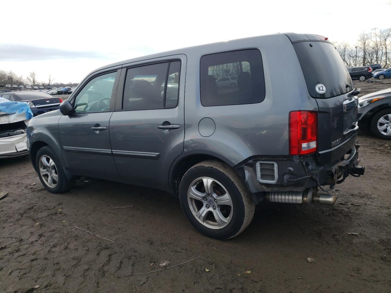 Image 2 of 2013 HONDA PILOT EXL 2013 with VIN 5FNYF4H50DB077421