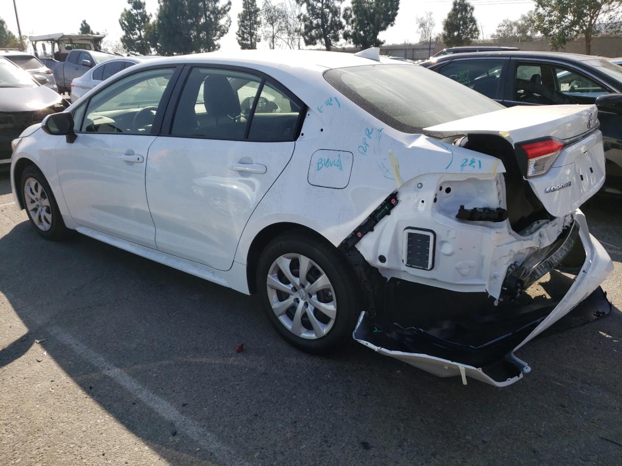 Image 2 of 2023 TOYOTA COROLLA LE 2023 with VIN JTDBCMFE8P3026512