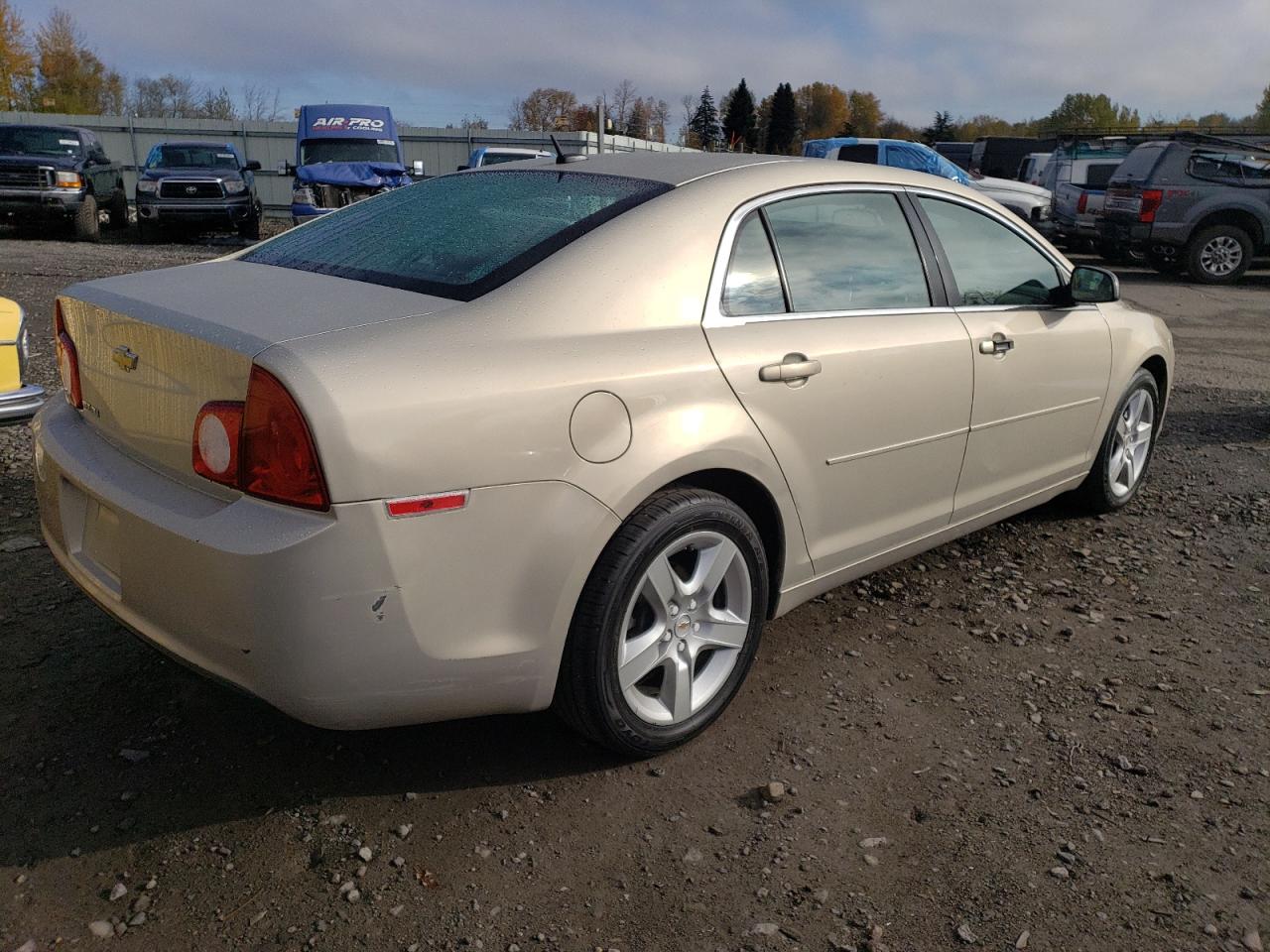Image 3 of 2011 CHEVROLET MALIBU LS 2011 with VIN 1G1ZB5E16BF117073