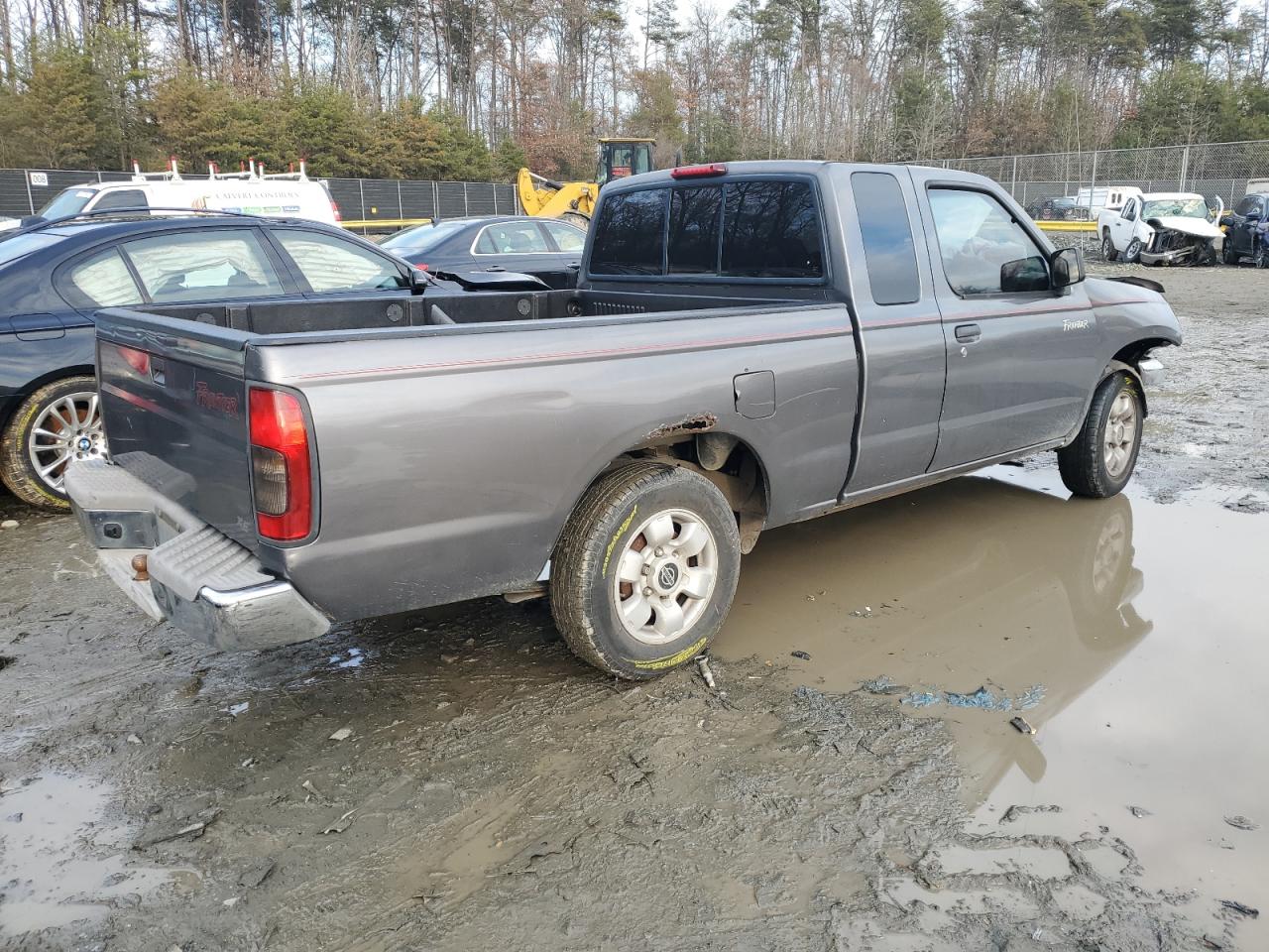 Image 3 of 2000 NISSAN FRONTIER KING CAB XE 2000 with VIN 1N6DD26S7YC406259