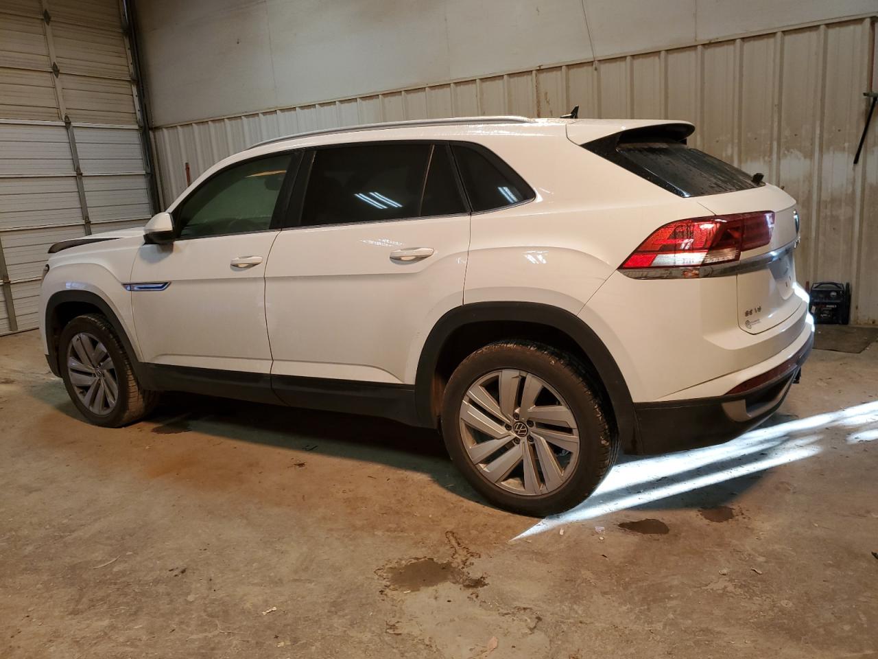 Изображение 2 2020 VOLKSWAGEN ATLAS CROSS SPORT SE 2020 с VIN 1V21E2CA2LC220053