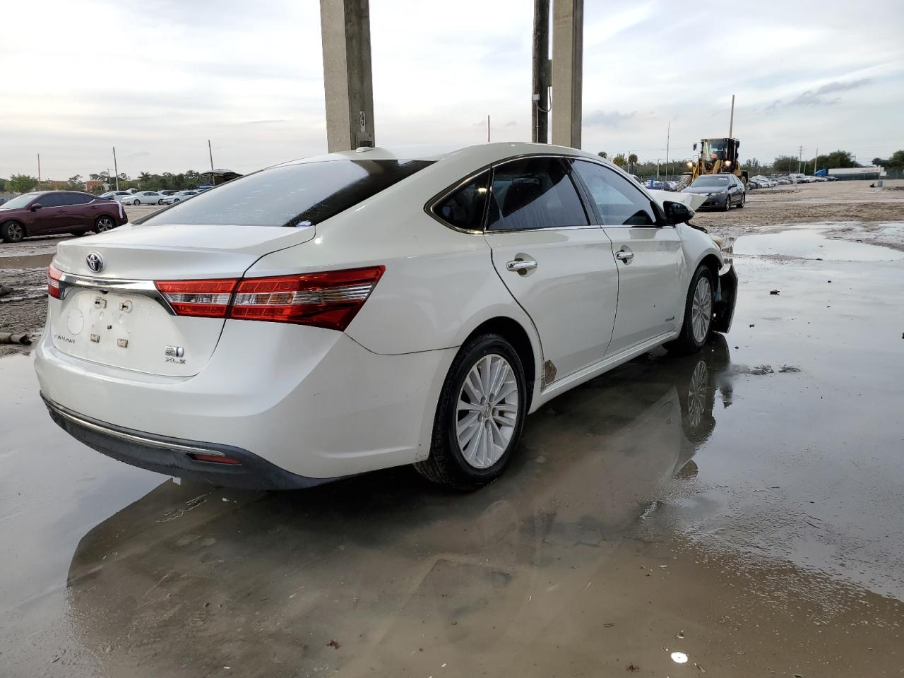 Изображение 3 2013 TOYOTA AVALON HYBRID 2013 с VIN 4T1BD1EB4DU004365