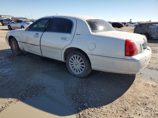 Image 2 of 2005 LINCOLN TOWN CAR SIGNATURE 2005 with VIN 1LNHM81W85Y608474