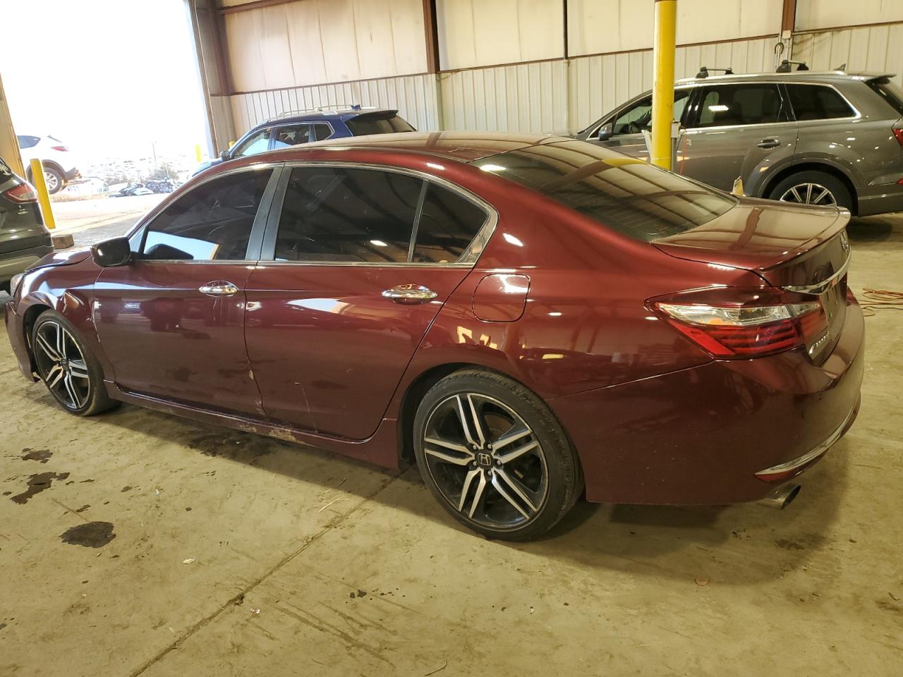 Изображение 2 2016 HONDA ACCORD SPORT 2016 с VIN 1HGCR2F56GA125625