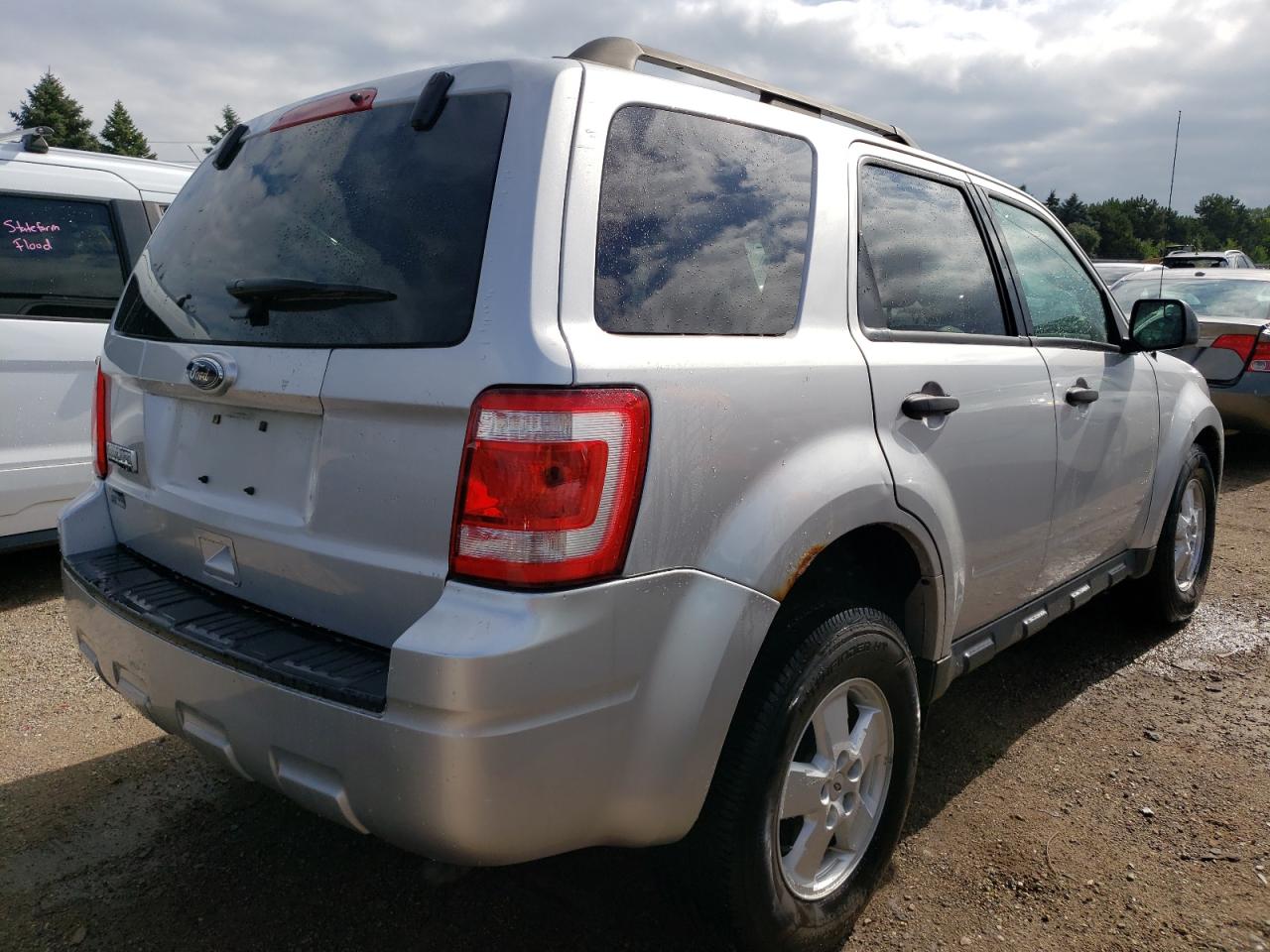 Image 3 of 2010 FORD ESCAPE XLT 2010 with VIN 1FMCU0D71AKB30475