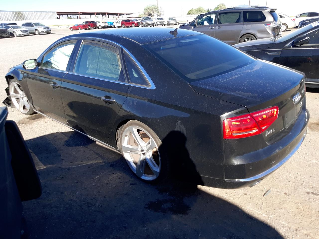 Obraz 2 z 2011 AUDI A8 L QUATTRO 2011 z VIN WAURVAFD4BN008436