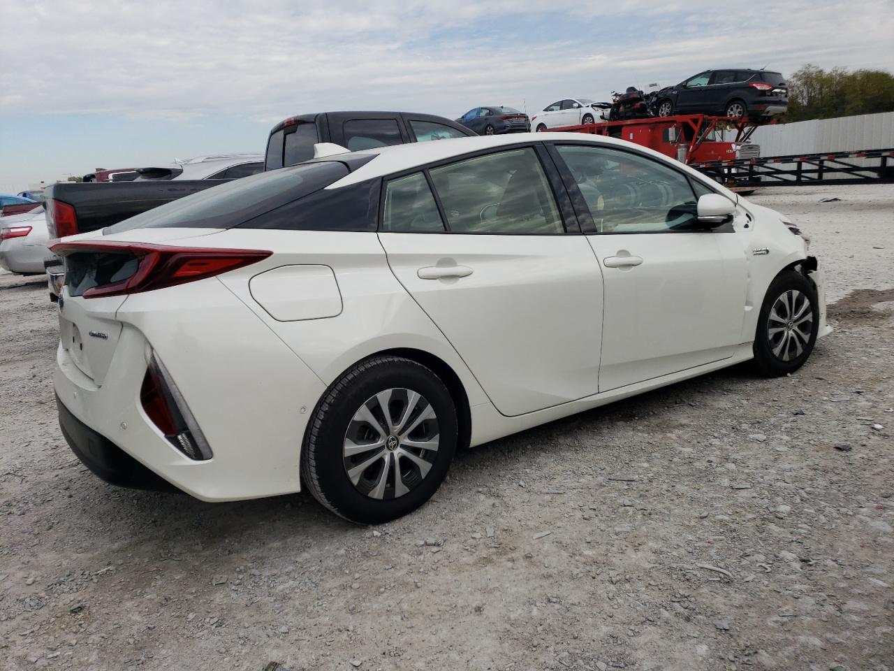 Image 3 of 2020 TOYOTA PRIUS PRIME LE 2020 with VIN JTDKARFP1L3146912