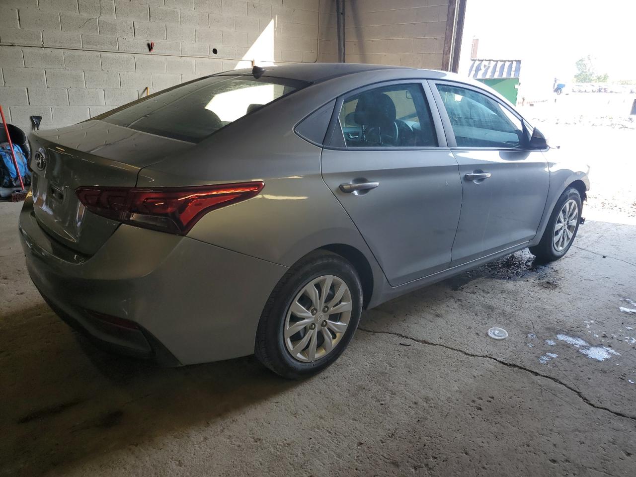 Изображение 3 2021 HYUNDAI ACCENT SE 2021 с VIN 3KPC24A61ME149502
