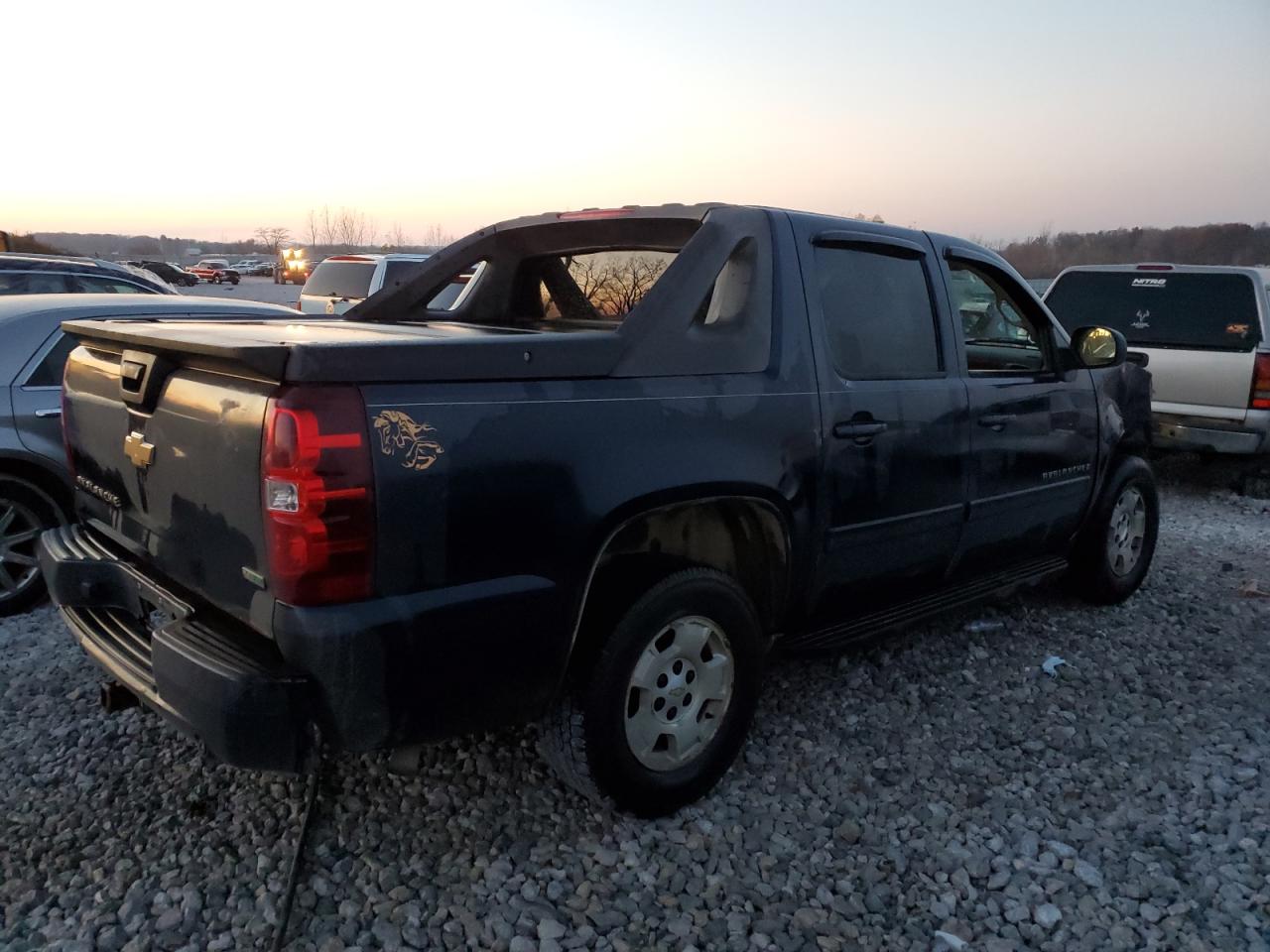 Изображение 3 2007 CHEVROLET AVALANCHE K1500 2007 с VIN 3GNFK123X7G241000