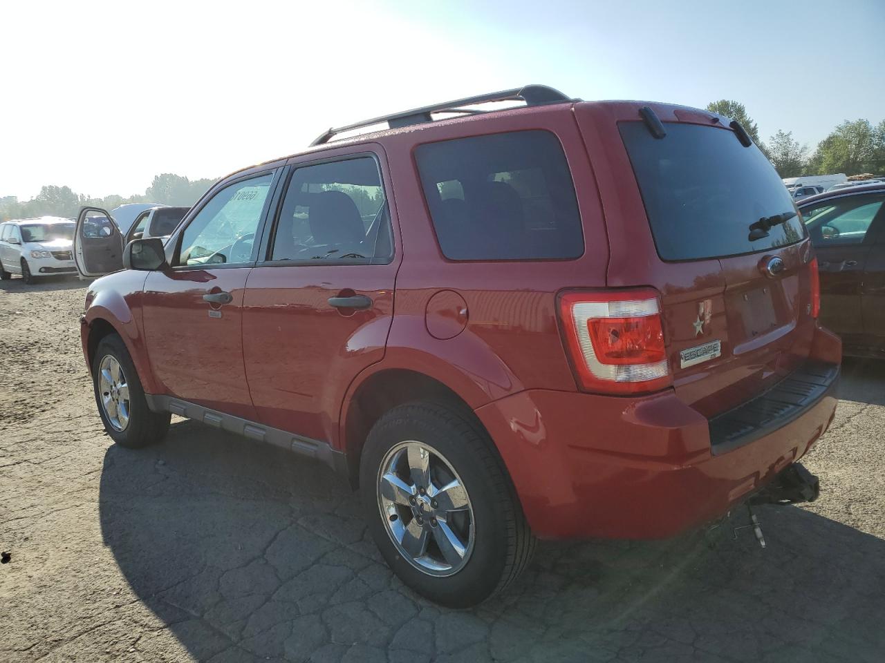Image 2 of 2011 FORD ESCAPE XLT 2011 with VIN 1FMCU9DG4BKB98579