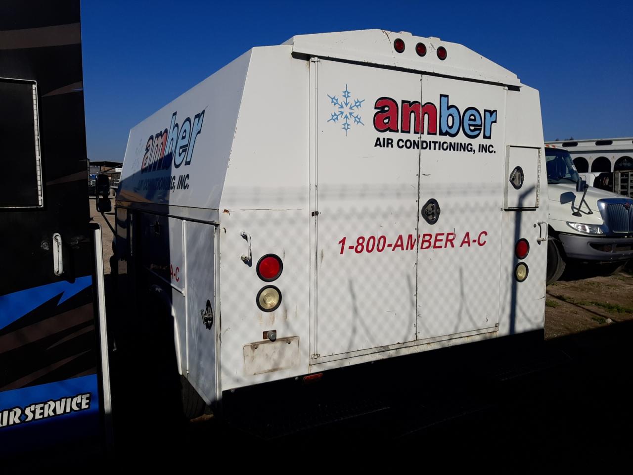 Image 2 of 2002 CHEVROLET EXPRESS G3500  2002 with VIN 1GBJG31R821159932