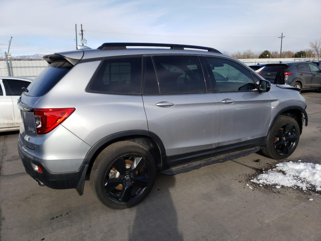 Obraz 3 z 2021 HONDA PASSPORT ELITE 2021 z VIN 5FNYF8H02MB008032