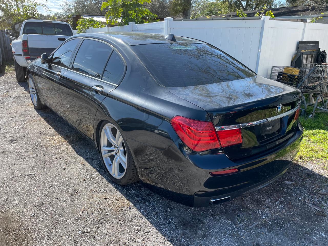 Изображение 3 2012 BMW 750 LI 2012 с VIN WBAKB8C51CC964003