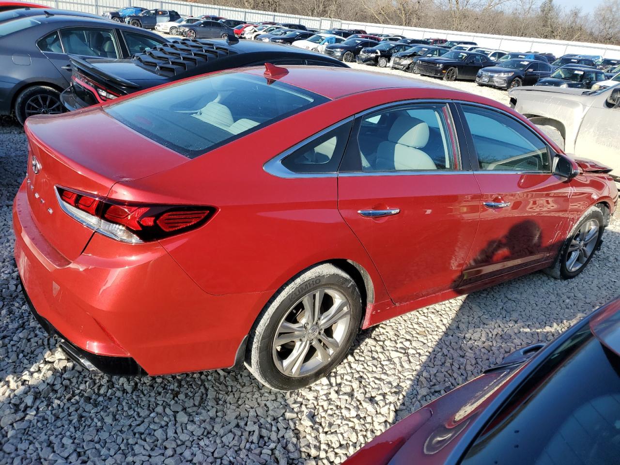 Image 3 of 2018 HYUNDAI SONATA SPORT 2018 with VIN 5NPE34AF9JH633429