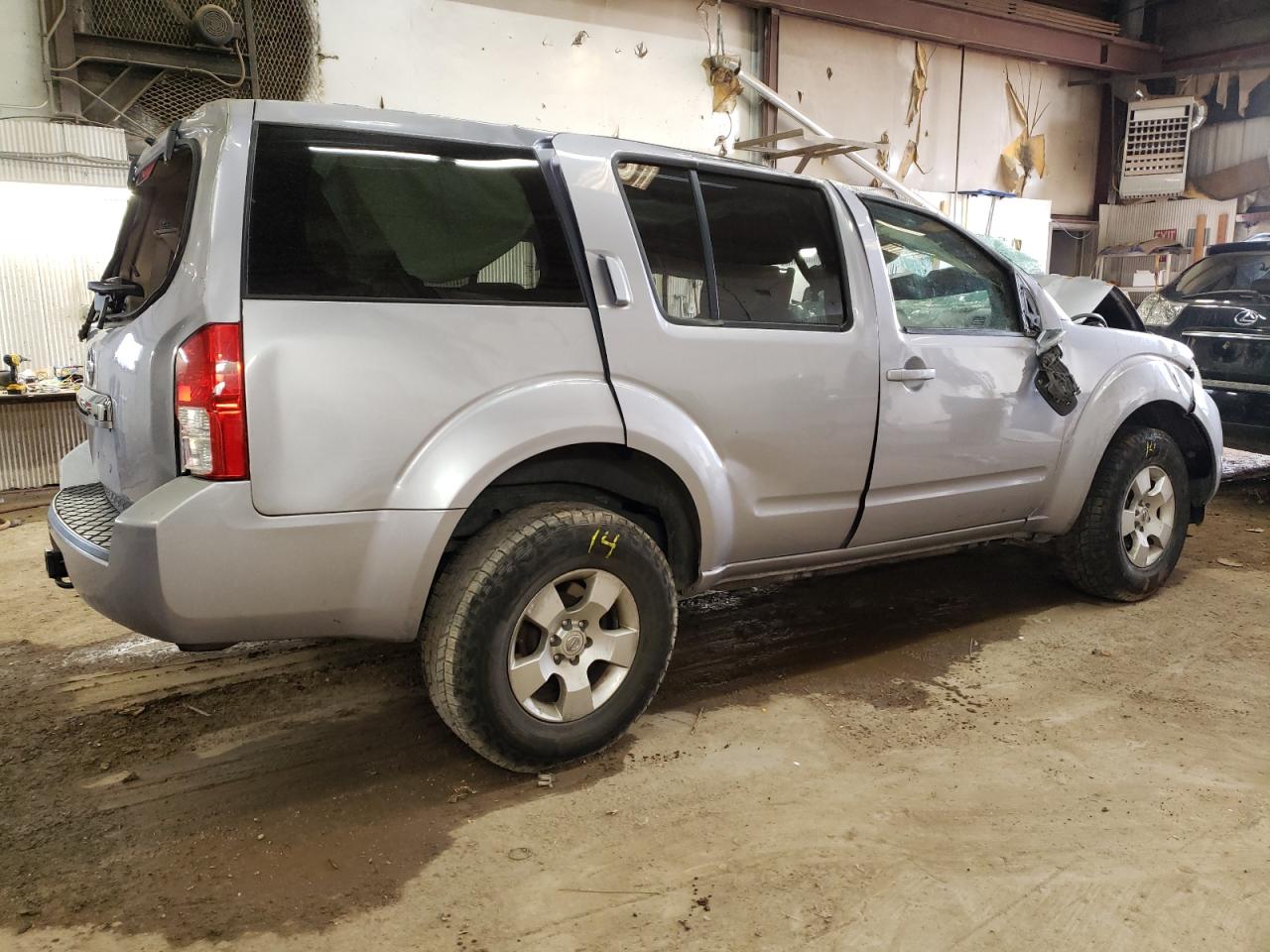 Obraz 3 z 2010 NISSAN PATHFINDER S 2010 z VIN 5N1AR1NN6AC624921