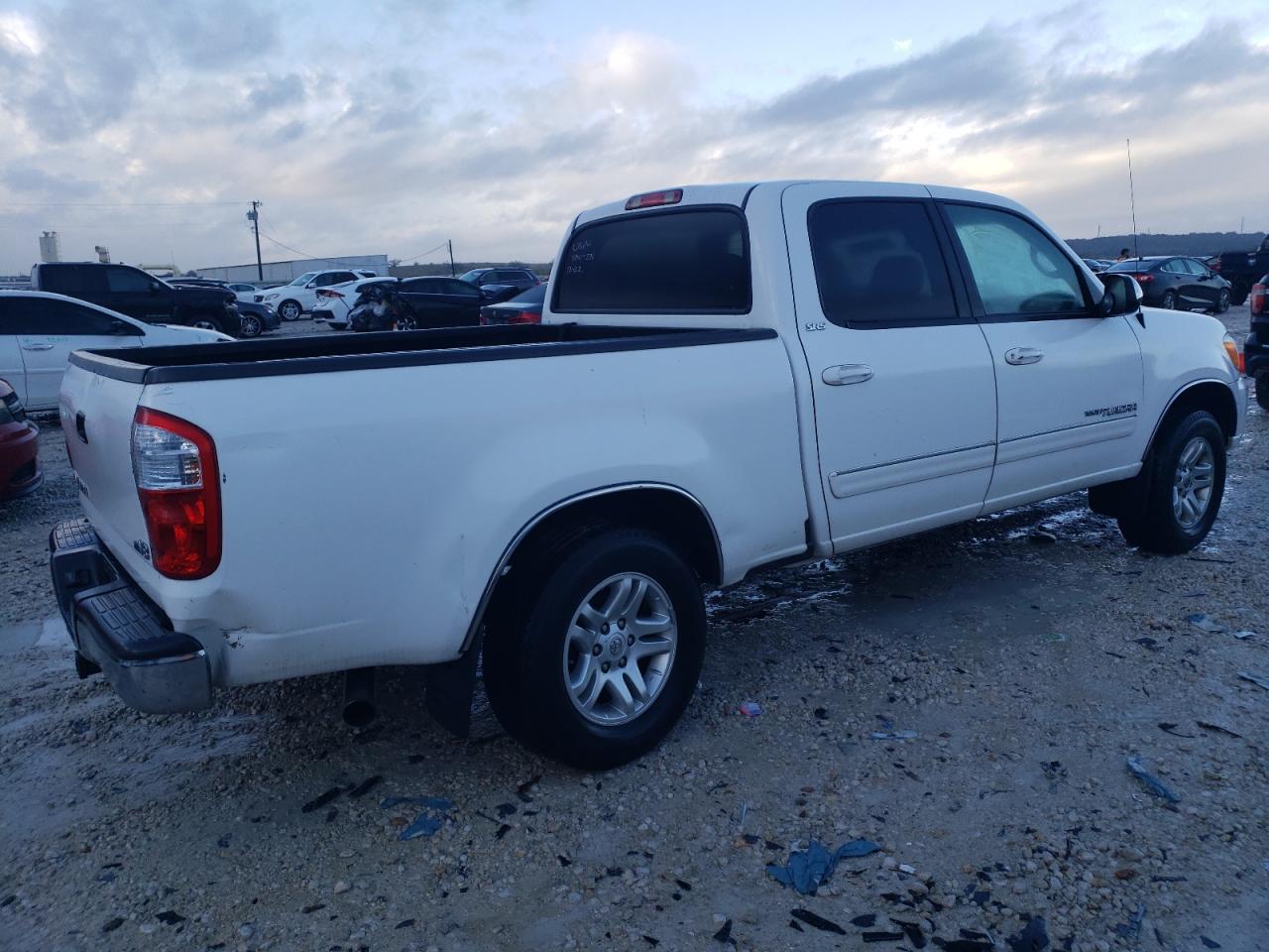 Obraz 3 z 2006 TOYOTA TUNDRA DOUBLE CAB SR5 2006 z VIN 5TBET34146S542721