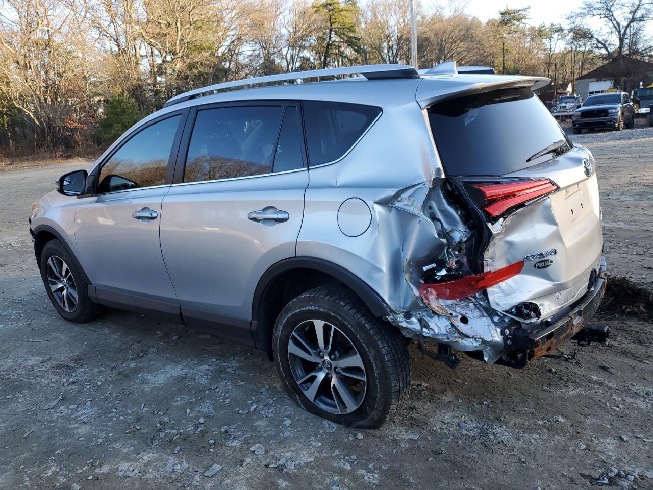 Image 2 of 2016 TOYOTA RAV4 XLE 2016 with VIN 2T3RFREV5GW479889