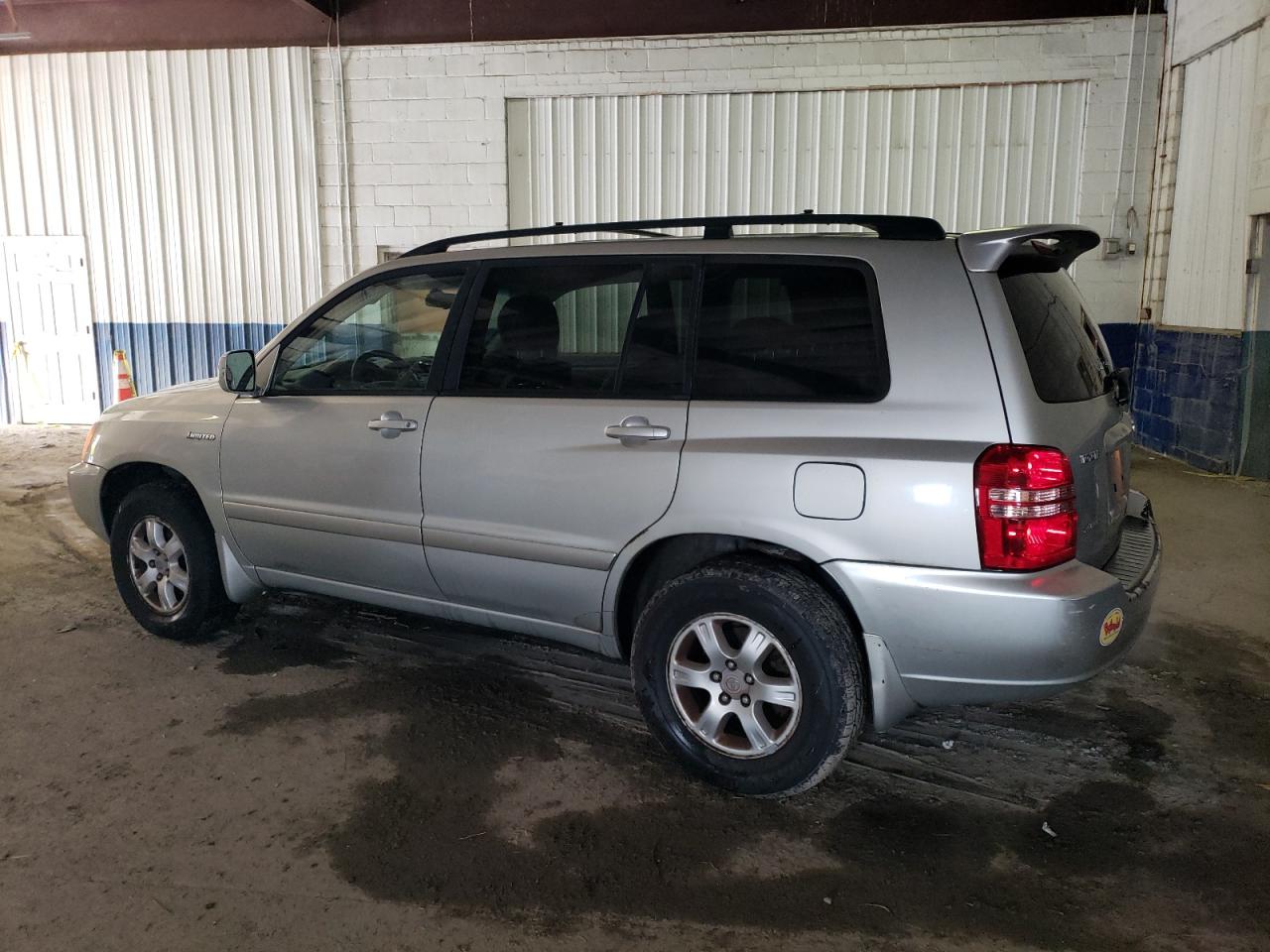 Image 2 of 2003 TOYOTA HIGHLANDER LIMITED 2003 with VIN JTEHF21A330123652
