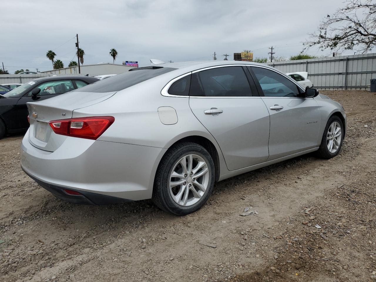 Изображение 3 2018 CHEVROLET MALIBU LT 2018 с VIN 1G1ZD5ST9JF199511