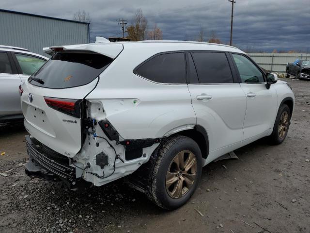 Image 3 of 2023 TOYOTA HIGHLANDER HYBRID BRONZE EDITION 2023 with VIN 5TDABRCH2PS581268