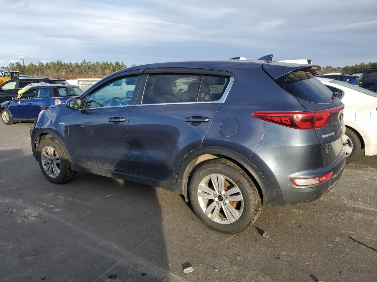Image 2 of 2017 KIA SPORTAGE LX 2017 with VIN KNDPMCAC2H7112377