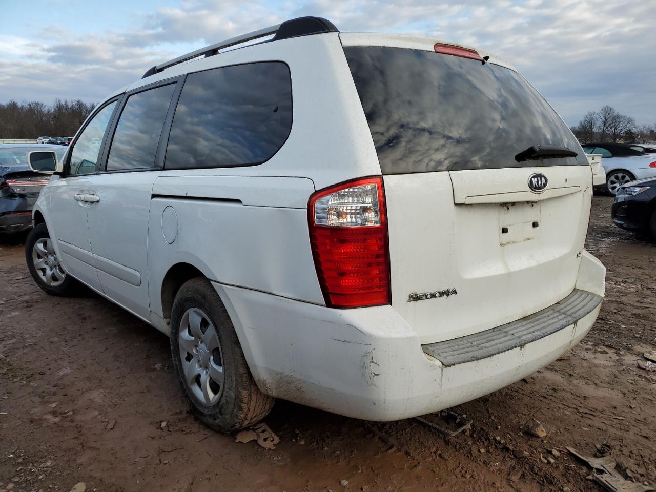 Image 2 of 2008 KIA SEDONA EX 2008 with VIN KNDMB233386221288