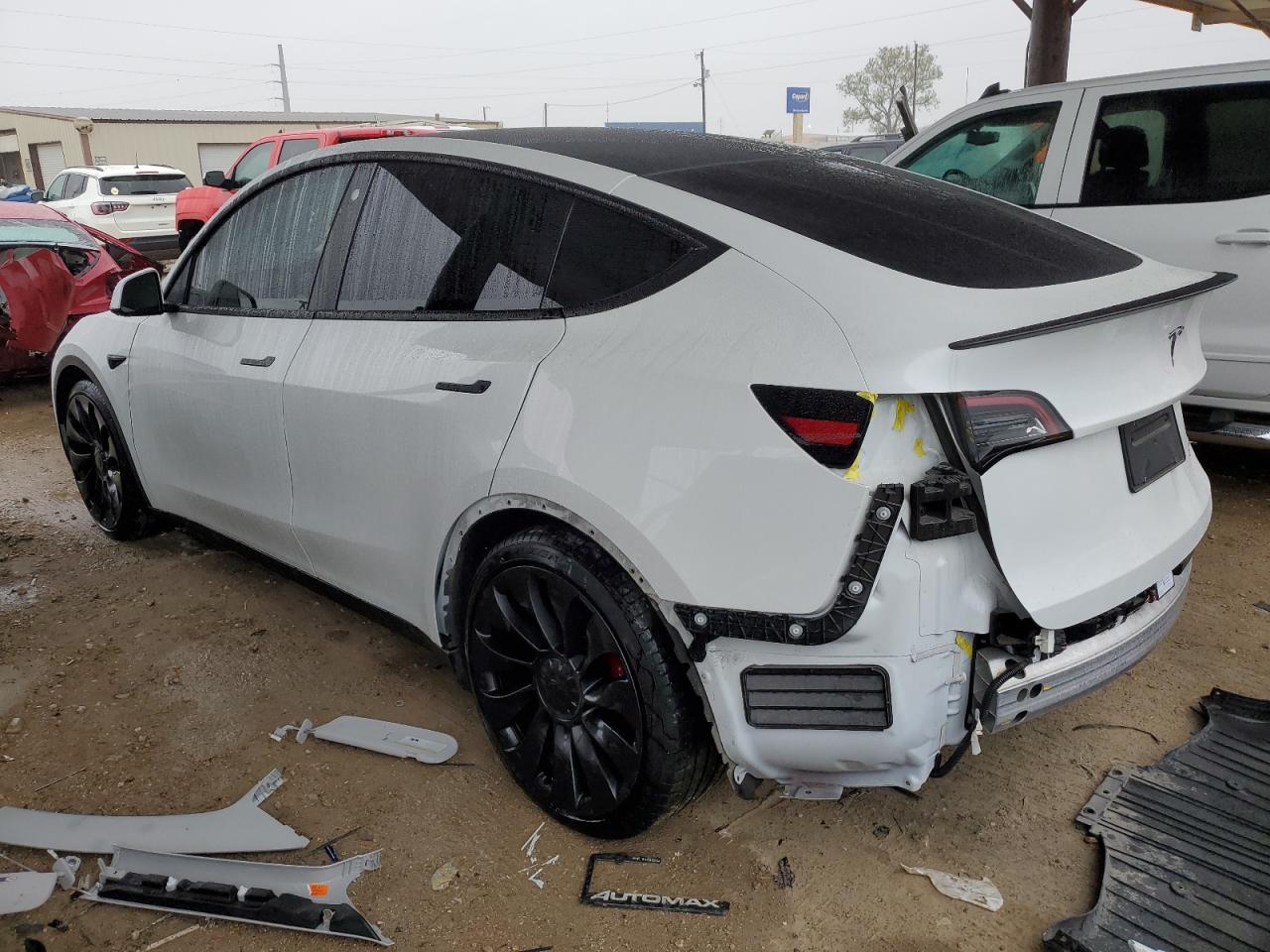 Obraz 2 z 2022 TESLA MODEL Y  2022 z VIN 7SAYGDEF3NF390137