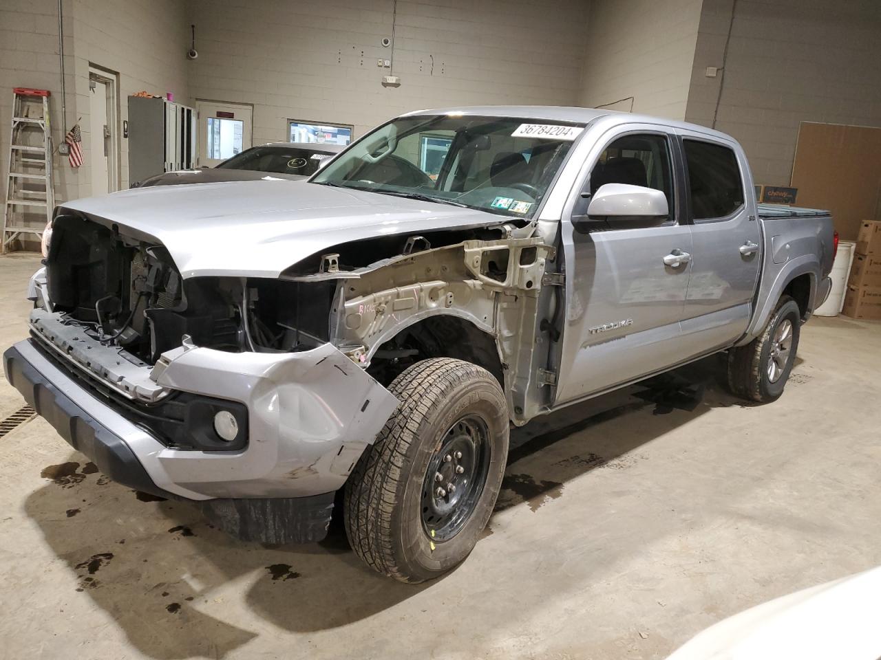 Obraz 2017 TOYOTA TACOMA DOUBLE CAB 2017