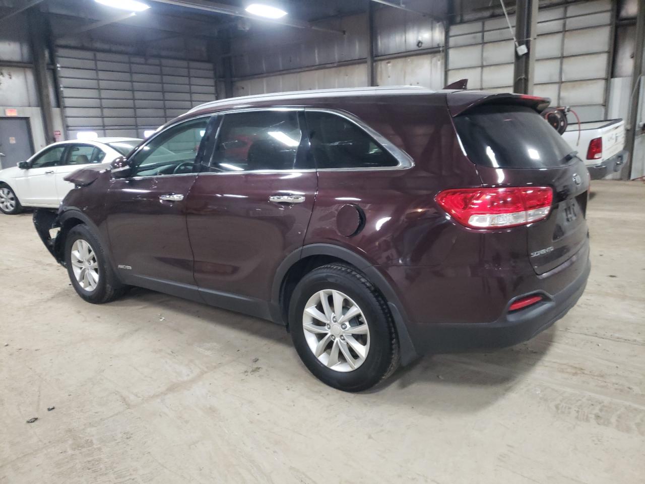 Image 2 of 2016 KIA SORENTO LX 2016 with VIN 5XYPGDA51GG002307