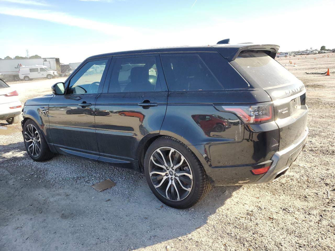Image 2 of 2019 LAND ROVER RANGE ROVER SPORT HSE 2019 with VIN SALWR2RV1KA818899