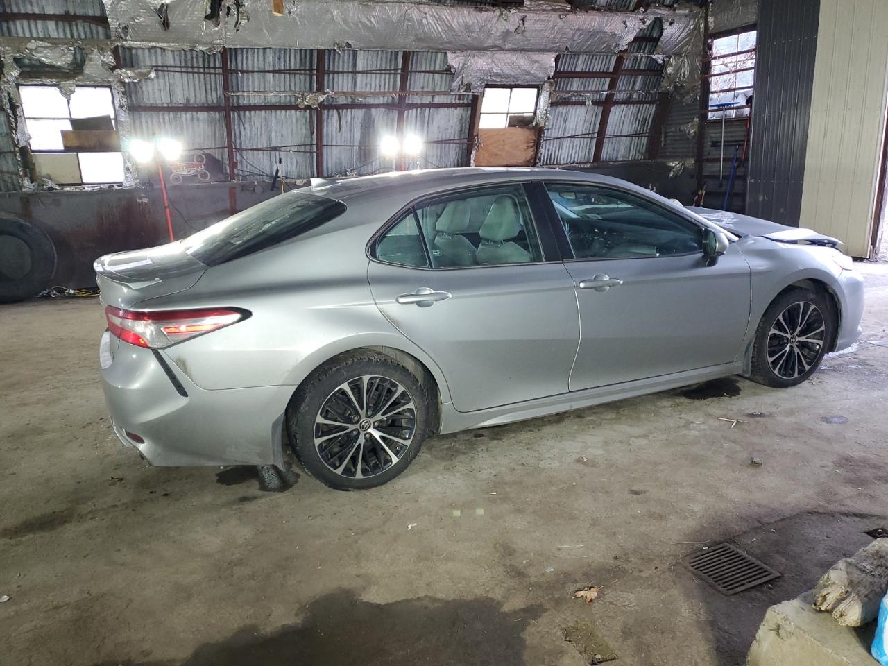 Image 3 of 2020 TOYOTA CAMRY SE 2020 with VIN 4T1G11BK1LU008164