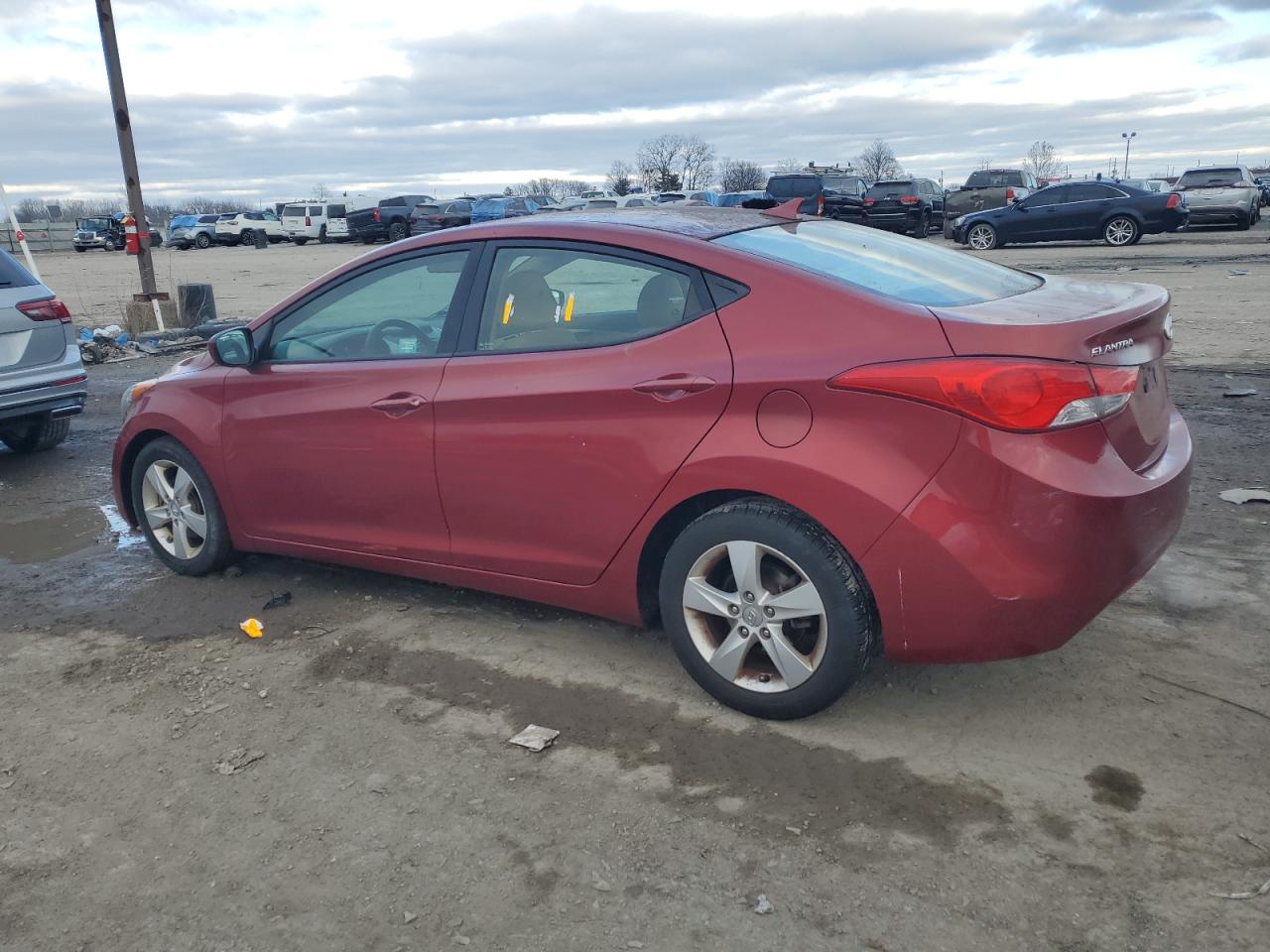 Изображение 2 2013 HYUNDAI ELANTRA GLS 2013 с VIN 5NPDH4AE1DH350032