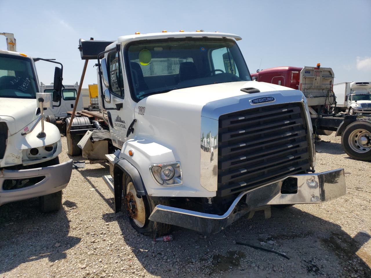 Изображение 1 2019 FREIGHTLINER 108SD 2019 с VIN 1FVAG0D25KHKB3669