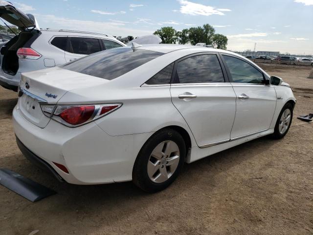 Image 3 of 2012 HYUNDAI SONATA HYBRID 2012 with VIN KMHEC4A48CA060169