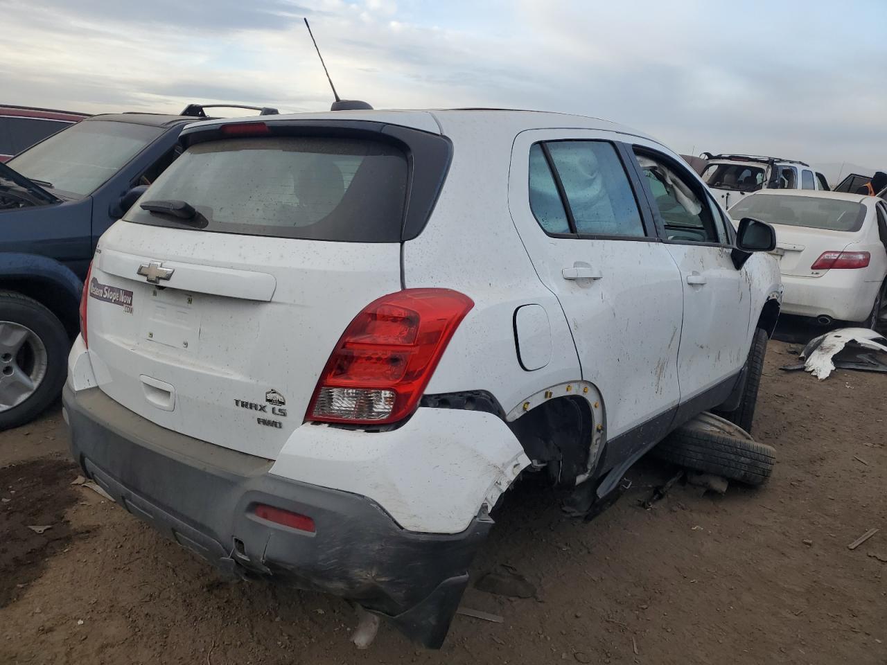Изображение 3 2015 CHEVROLET TRAX 1LS 2015 с VIN KL7CJPSBXFB074618