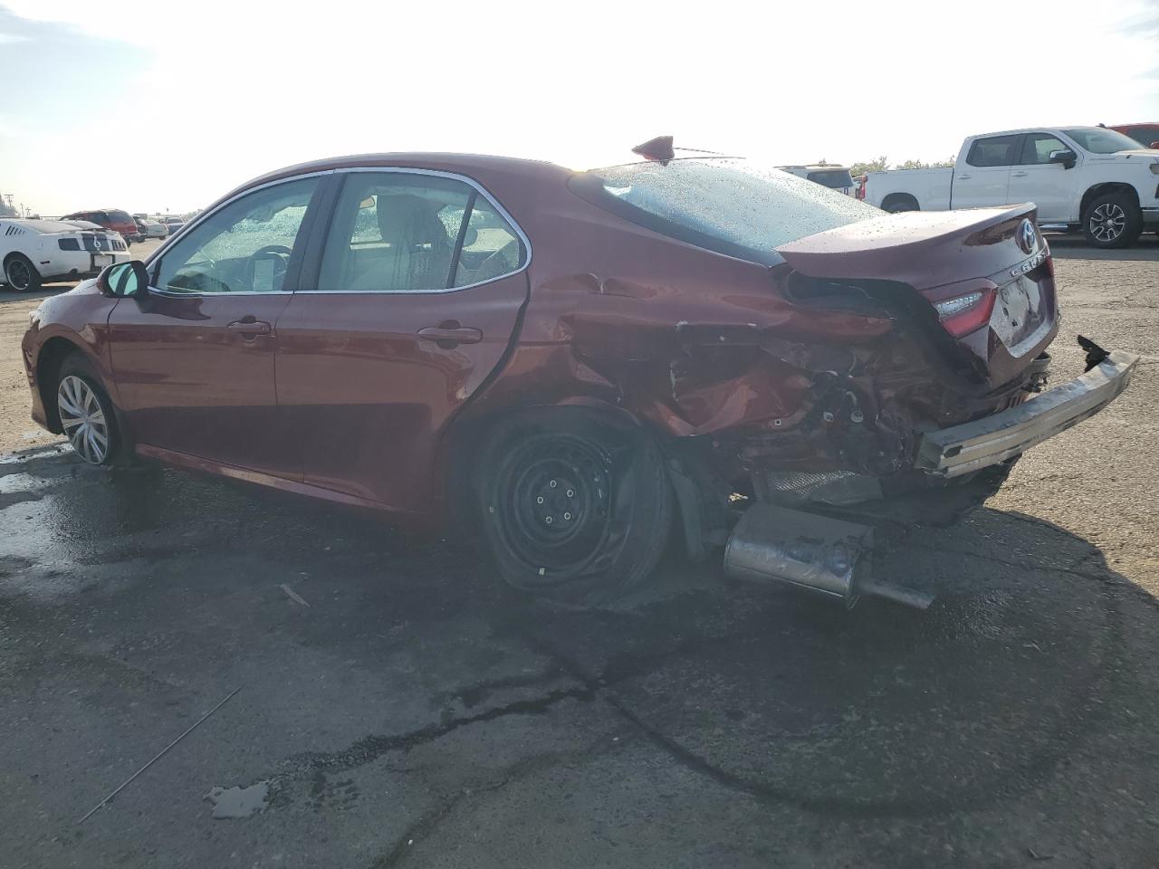Image 2 of 2022 TOYOTA CAMRY LE 2022 with VIN 4T1C31AK2NU596699
