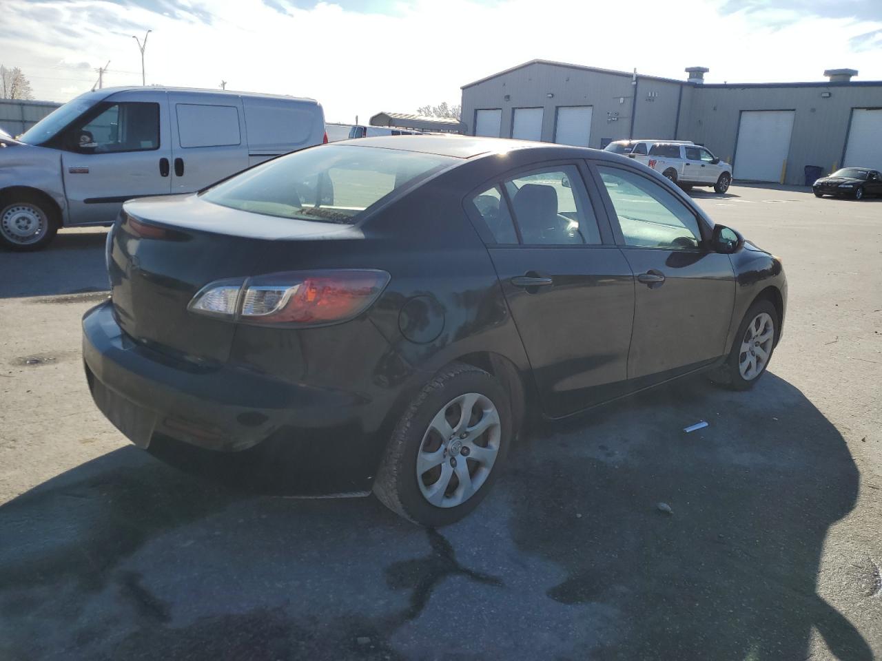 Image 3 of 2013 MAZDA 3 I 2013 with VIN JM1BL1TF6D1792614
