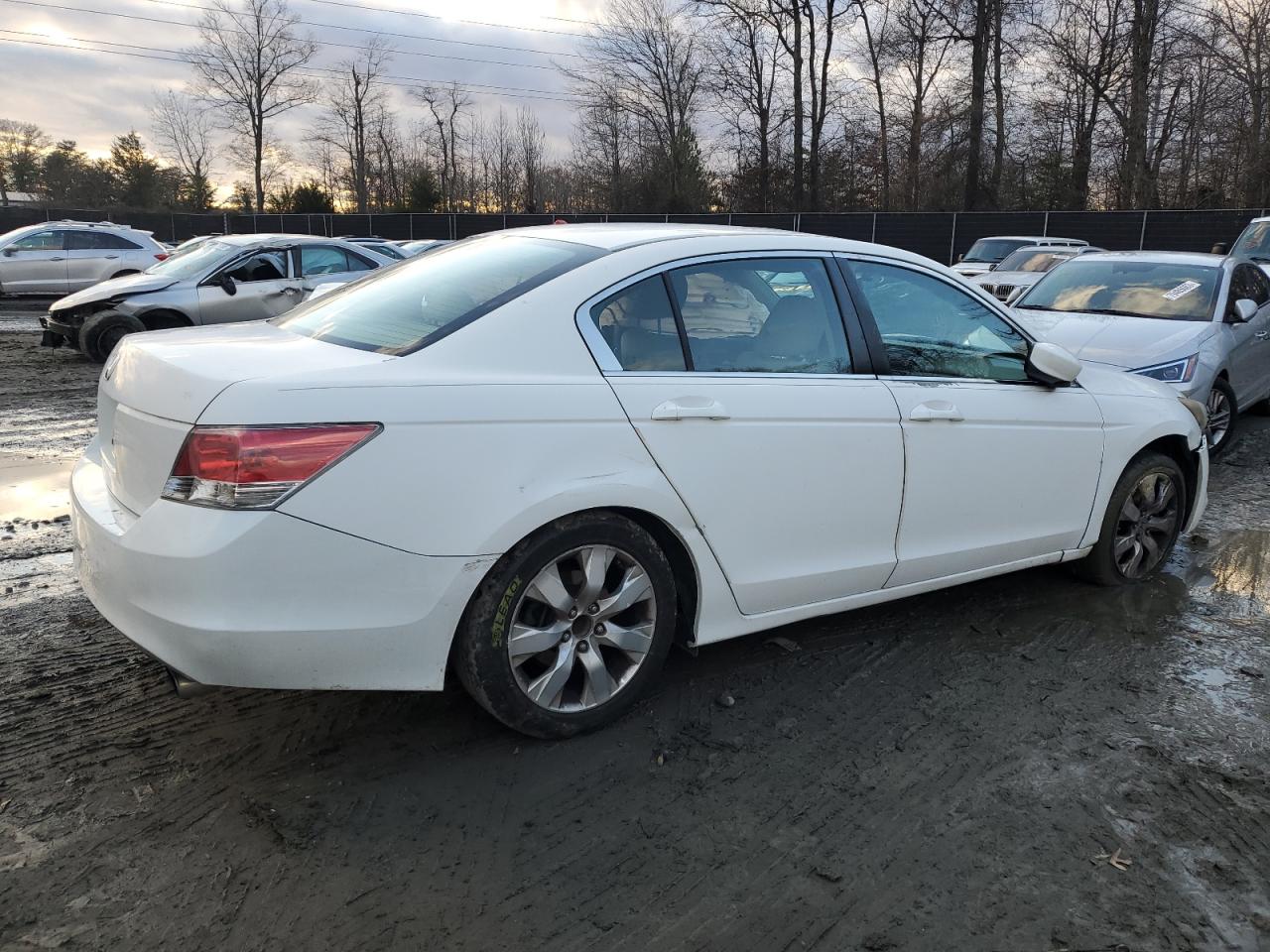 Изображение 3 2010 HONDA ACCORD EX 2010 с VIN 1HGCP2F76AA129124