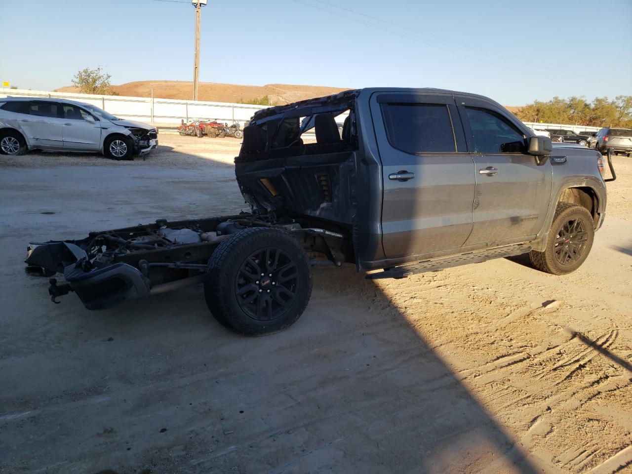 Image 3 of 2020 GMC SIERRA K1500 ELEVATION 2020 with VIN 3GTU9CED8LG412588