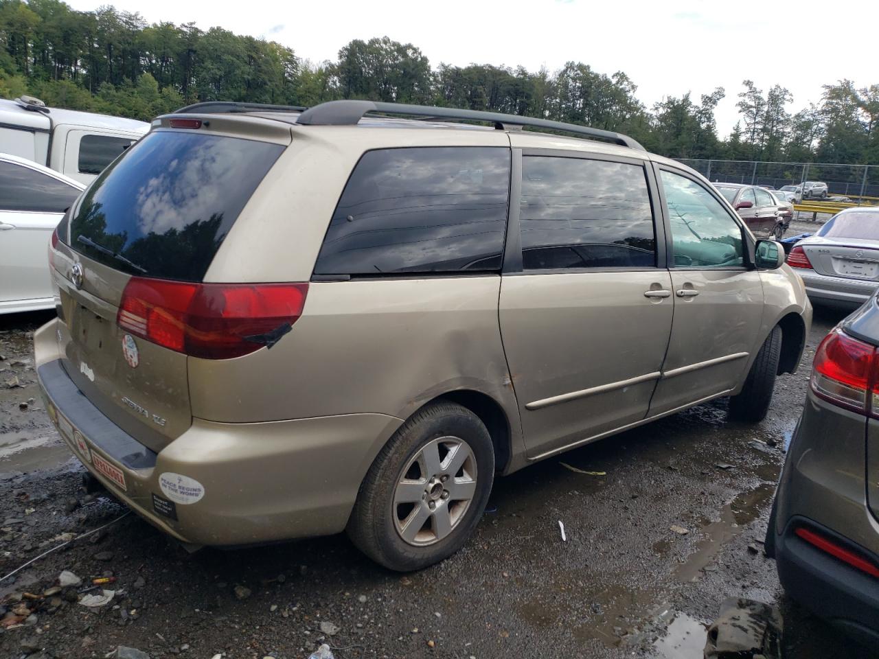 Изображение 3 2004 TOYOTA SIENNA XLE 2004 с VIN 5TDZA22C04S161071