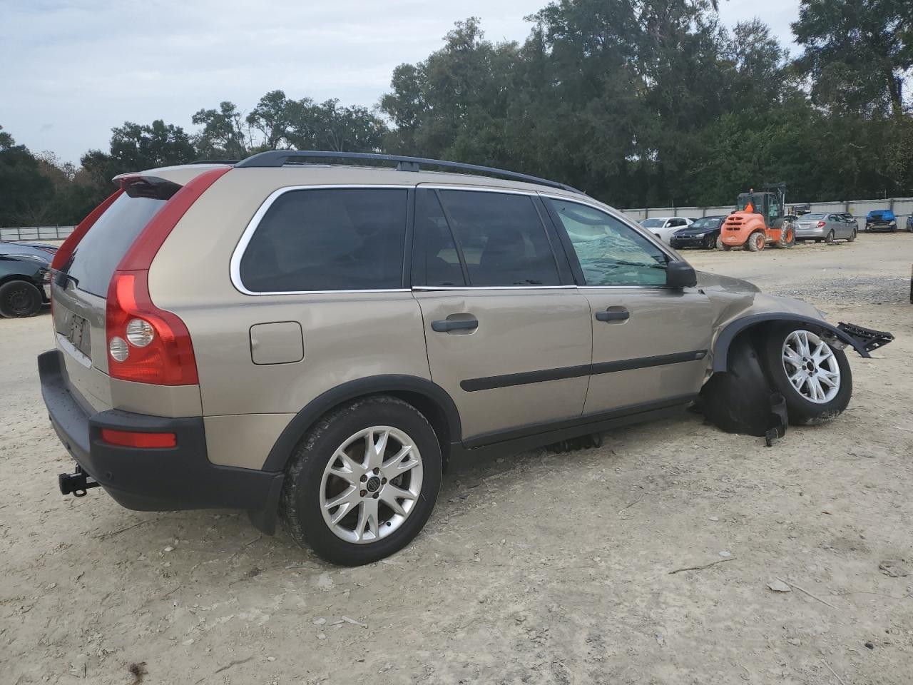 Image 3 of 2004 VOLVO XC90 T6 2004 with VIN YV1CZ91H741048116