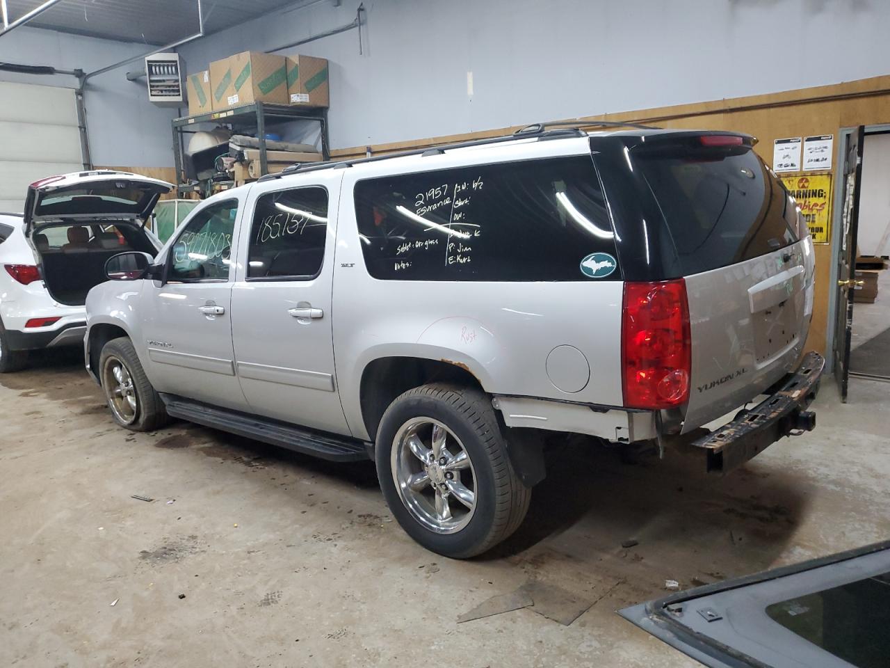 Изображение 2 2013 GMC YUKON XL K1500 SLT 2013 с VIN 1GKS2KE72DR284869